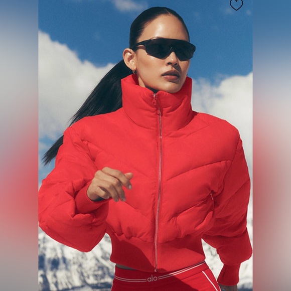 ALO Yoga NWT Cropped Atmosphere Puffer Bright Red Size XS